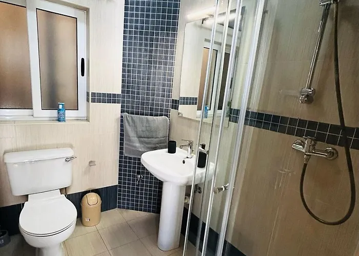 Island Breeze Ph Gzira