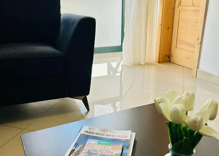 Island Breeze Ph Gzira